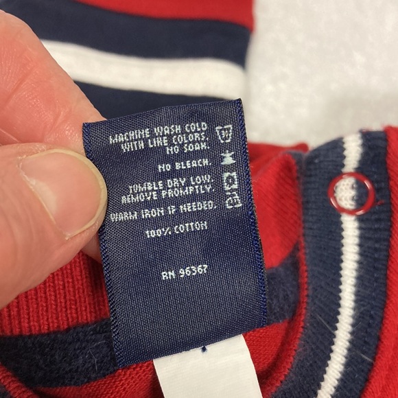 Oshkosh Blue boys red one piece romper size 18m - Picture 7 of 7